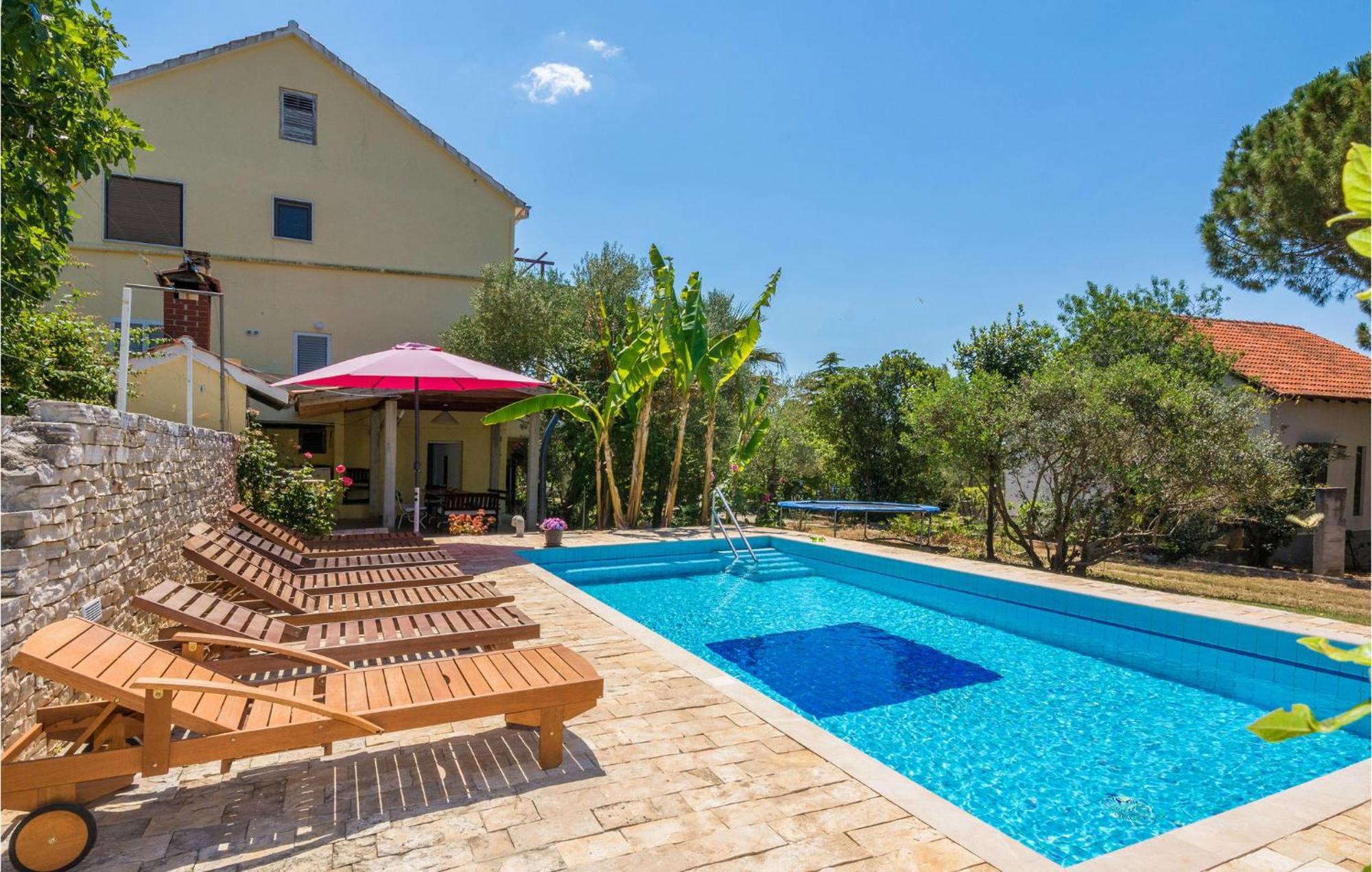 8 Bedroom Gorgeous Home In Kozino Bagian luar foto