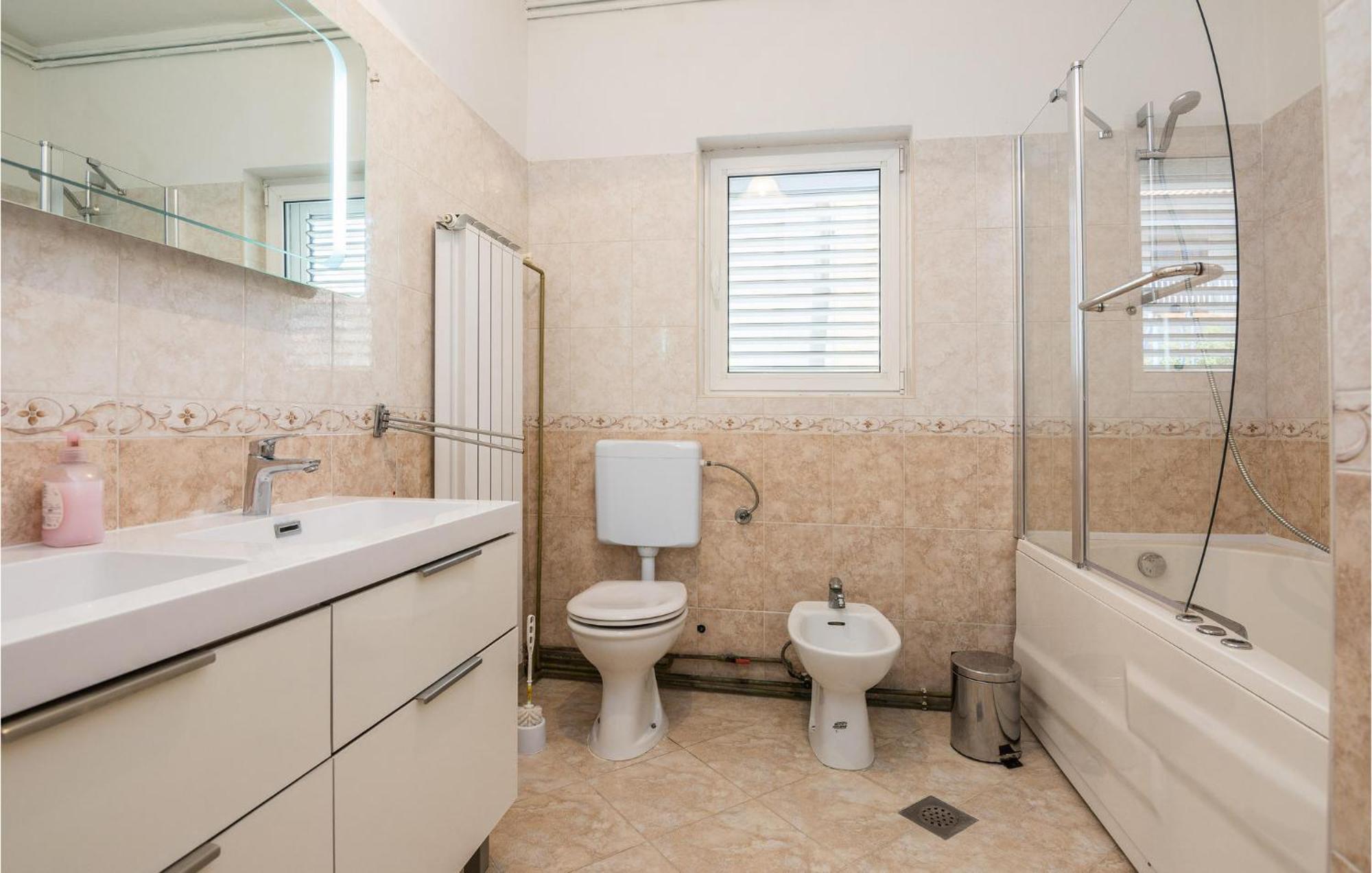 8 Bedroom Gorgeous Home In Kozino Bagian luar foto