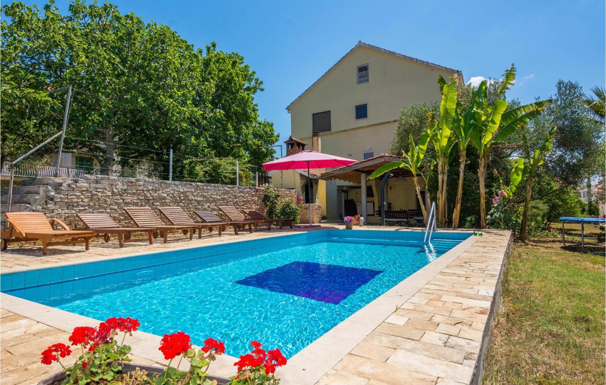 8 Bedroom Gorgeous Home In Kozino Bagian luar foto